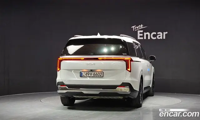 Kia Carnival 2025 2.2 автомат (гидро), миниатюра 4
