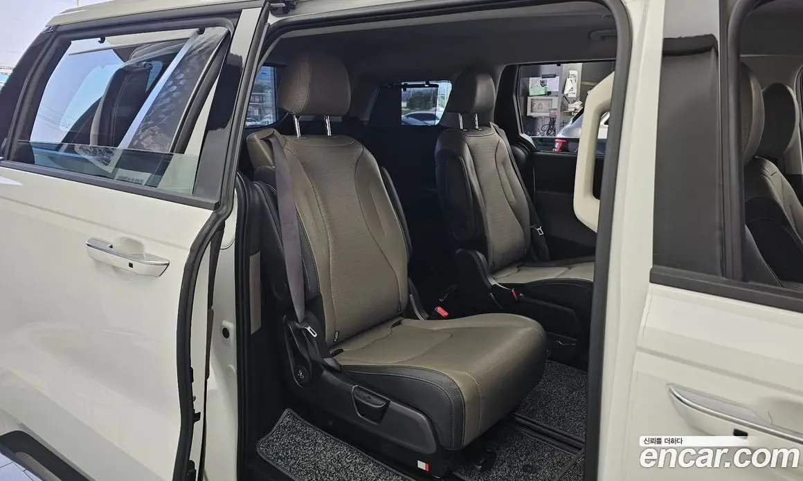 Kia Carnival 2025 2.2 автомат (гидро), фото 18