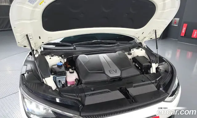 Kia EV6 2022 0.1 автомат (гидро), миниатюра 6