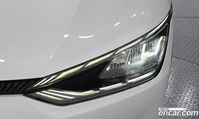 Kia EV6 2022 0.1 автомат (гидро), миниатюра 8
