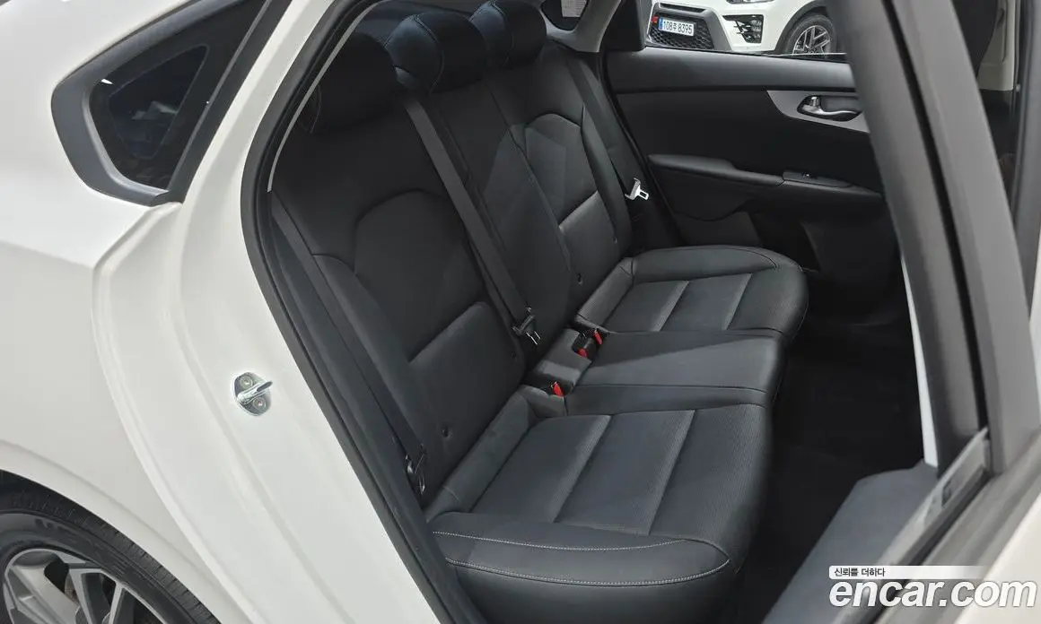 Kia K3 2022 1.6 автомат (гидро), фото 14