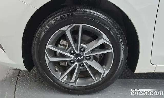 Kia K3 2022 1.6 автомат (гидро), миниатюра 5