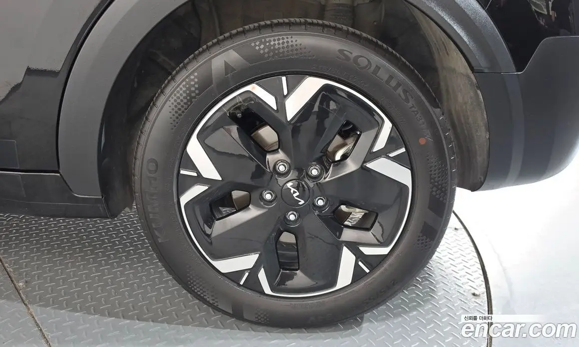 Kia Niro 2023 0.2 автомат (гидро), фото 7 Kia Niro 2023 0.2 автомат (гидро), фото 7