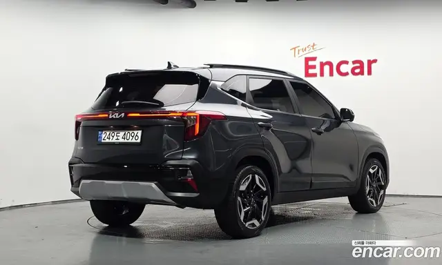 Kia Seltos 2024 1.6 автомат (гидро), миниатюра 2