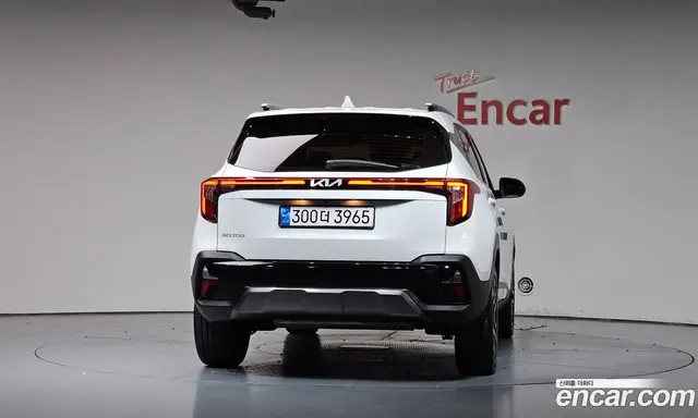 Kia Seltos 2024 1.6 автомат (гидро), миниатюра 3