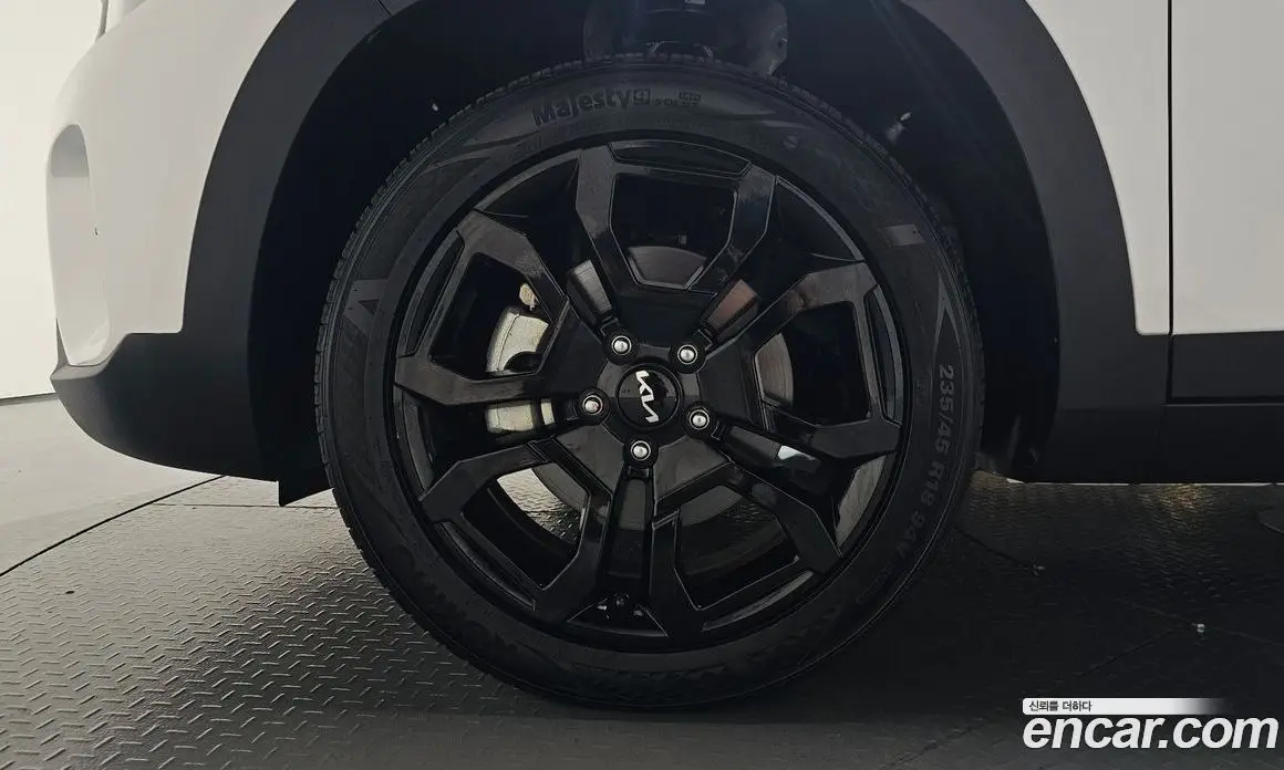 Kia Seltos 2024 1.6 автомат (гидро), фото 4