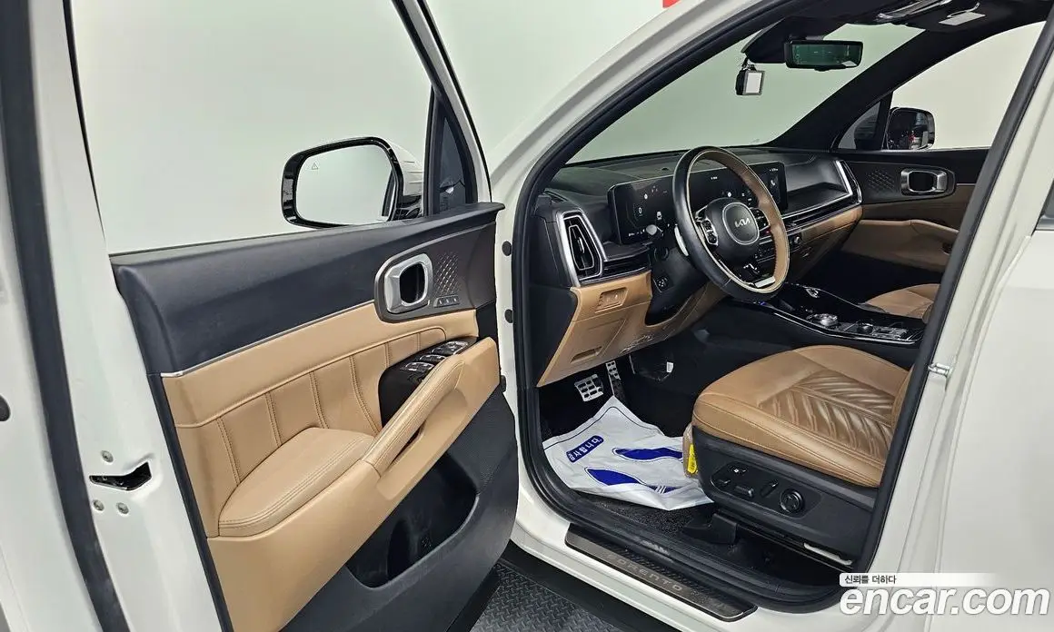 Kia Sorento 2023 2.5 автомат (гидро), фото 13