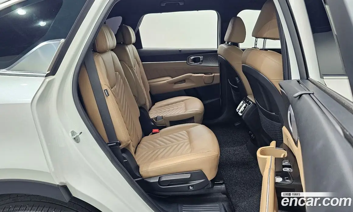 Kia Sorento 2023 2.5 автомат (гидро), фото 18