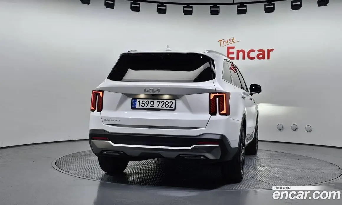 Kia Sorento 2023 2.5 автомат (гидро), фото 4