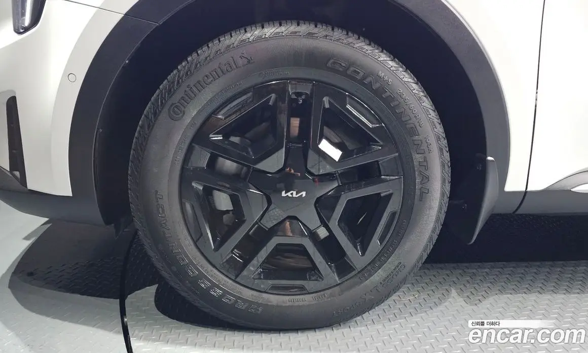 Kia Sorento 2024 1.6 автомат (гидро), фото 5 Kia Sorento 2024 1.6 автомат (гидро), фото 5