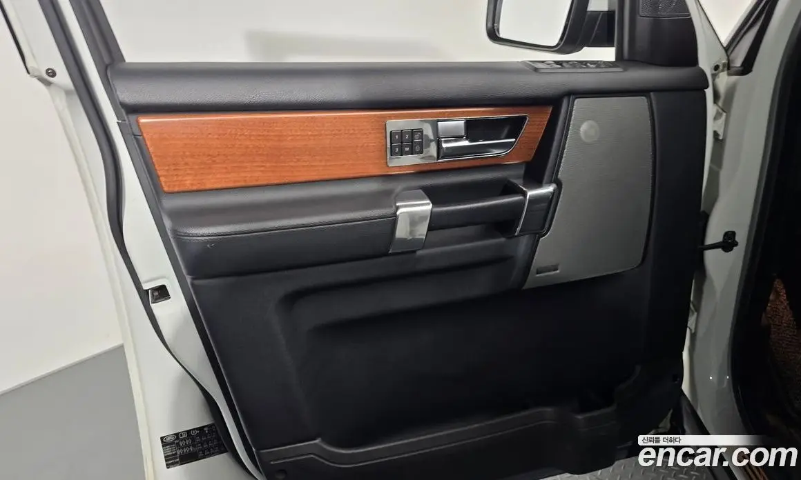 Land Rover Discovery 2013 3.0 автомат (гидро), фото 13 Land Rover Discovery 2013 3.0 автомат (гидро), фото 13