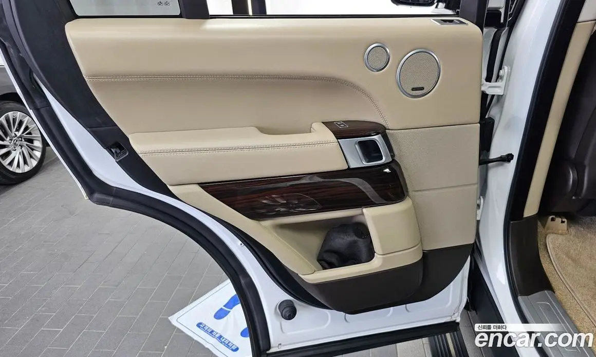 Land Rover Range Rover 2017 5.0 автомат (гидро), фото 15