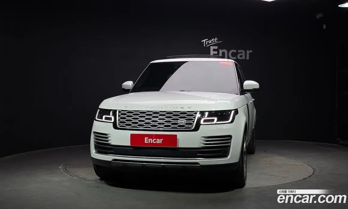 Land Rover Range Rover 2019 4.4 автомат (гидро), фото 2 Land Rover Range Rover 2019 4.4 автомат (гидро), фото 2