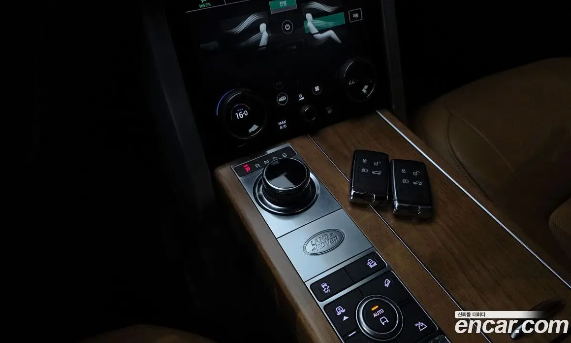 Land Rover Range Rover 2019 4.4 автомат (гидро), фото 11 Land Rover Range Rover 2019 4.4 автомат (гидро), фото 11