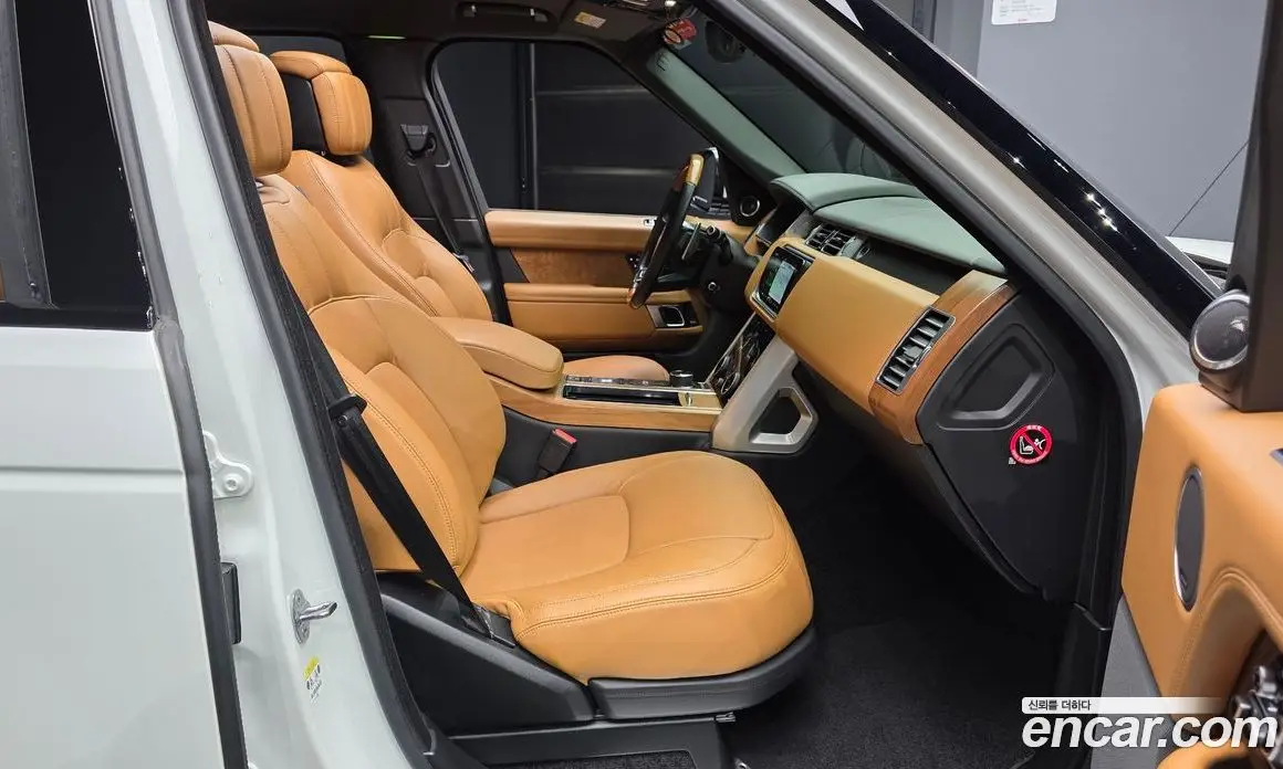 Land Rover Range Rover 2019 4.4 автомат (гидро), фото 16 Land Rover Range Rover 2019 4.4 автомат (гидро), фото 16