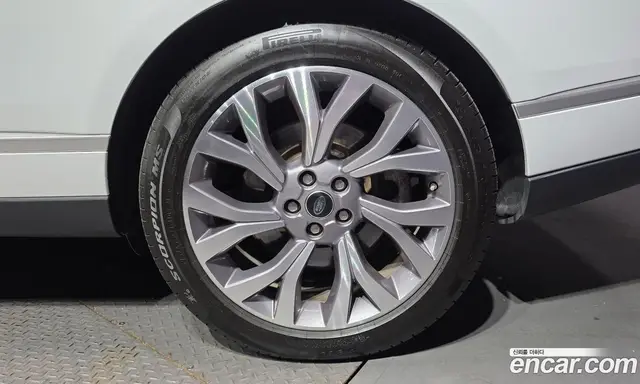Land Rover Range Rover 2019 4.4 автомат (гидро), миниатюра 6 Land Rover Range Rover 2019 4.4 автомат (гидро), миниатюра 6