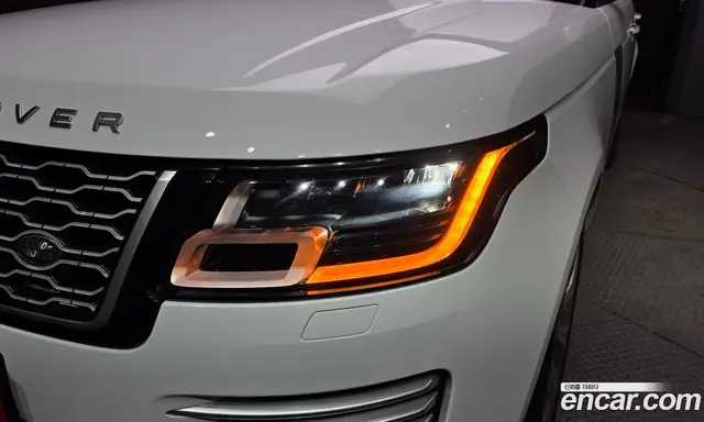 Land Rover Range Rover 2019 4.4 автомат (гидро), миниатюра 7 Land Rover Range Rover 2019 4.4 автомат (гидро), миниатюра 7