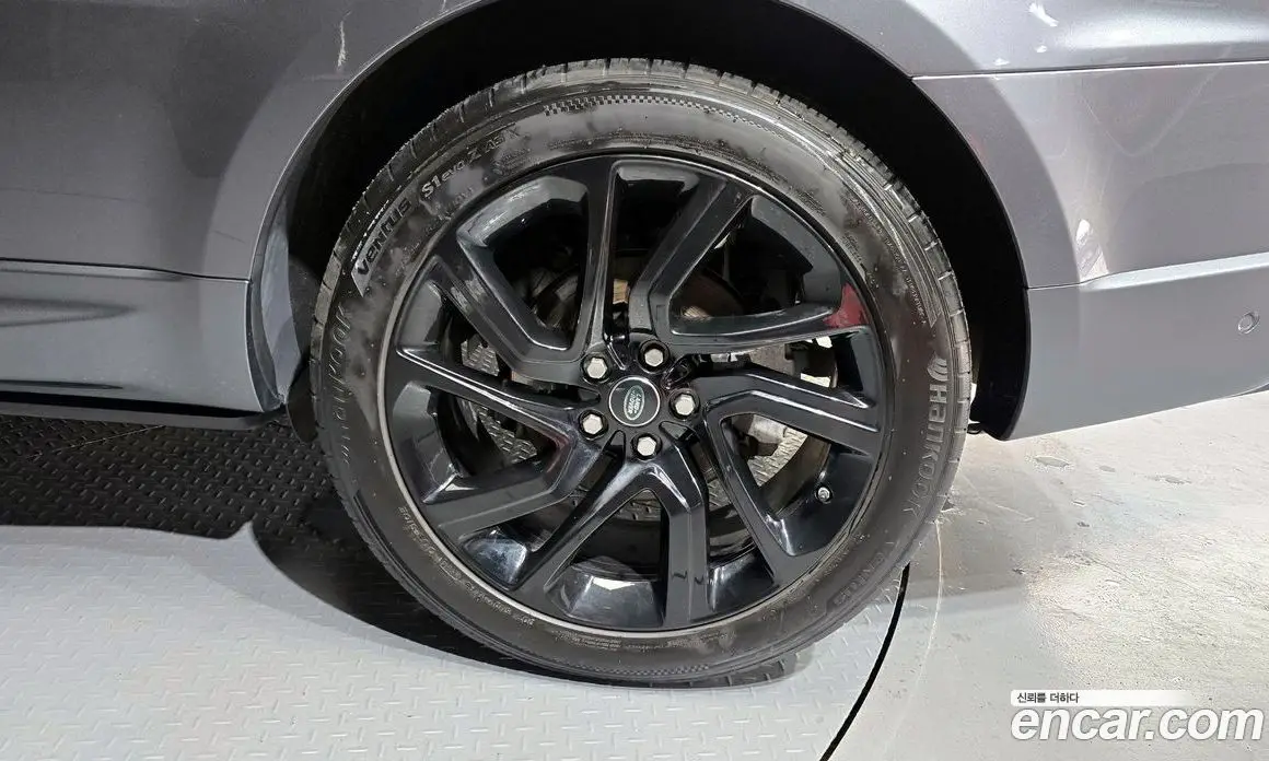 Land Rover Range Rover Sport 2018 3.0 автомат (гидро), фото 5