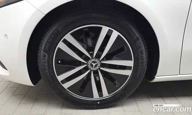 Mercedes-Benz A-Class 2021 2.0 автомат (гидро), миниатюра 5 Mercedes-Benz A-Class 2021 2.0 автомат (гидро), миниатюра 5