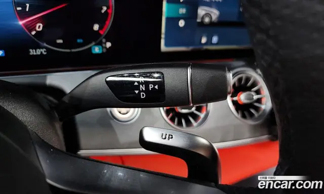 Mercedes-Benz AMG GT 2024 3.0 автомат (гидро), миниатюра 12