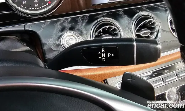 Mercedes-Benz E-Class 2018 1.9 автомат (гидро), миниатюра 11