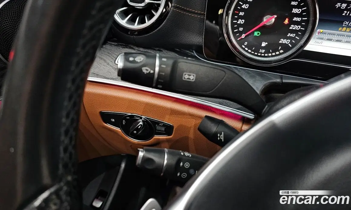 Mercedes-Benz E-Class 2018 1.9 автомат (гидро), фото 19