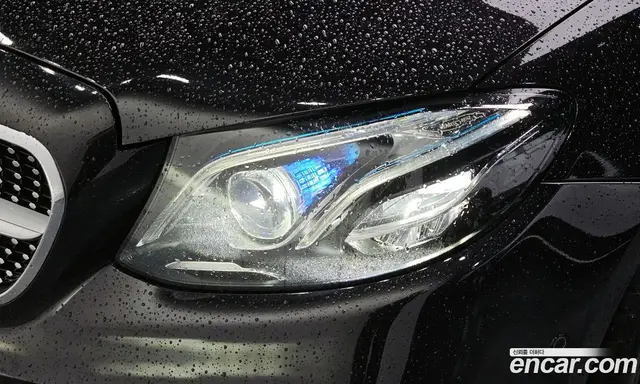 Mercedes-Benz E-Class 2018 1.9 автомат (гидро), миниатюра 7