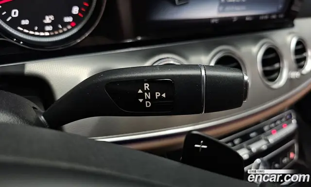 Mercedes-Benz E-Class 2018 2.0 автомат (гидро), миниатюра 11 Mercedes-Benz E-Class 2018 2.0 автомат (гидро), миниатюра 11