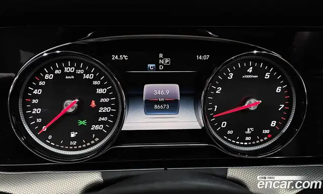 Mercedes-Benz E-Class 2018 2.0 автомат (гидро), миниатюра 10 Mercedes-Benz E-Class 2018 2.0 автомат (гидро), миниатюра 10