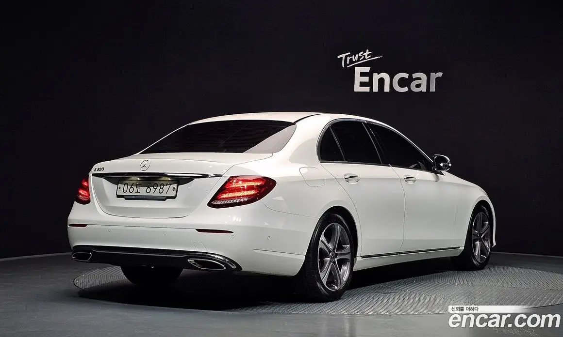 Mercedes-Benz E-Class 2019 2.0 автомат (гидро), фото 2 Mercedes-Benz E-Class 2019 2.0 автомат (гидро), фото 2