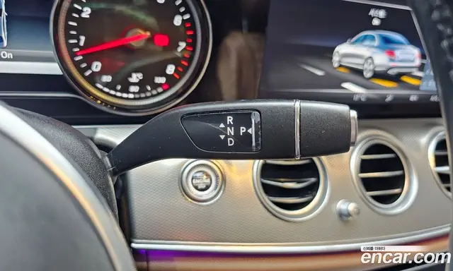 Mercedes-Benz E-Class 2019 2.0 автомат (гидро), миниатюра 12