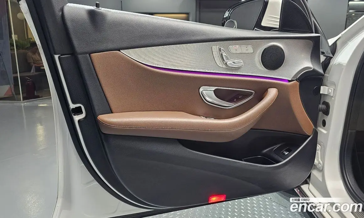 Mercedes-Benz E-Class 2019 2.0 автомат (гидро), фото 14 Mercedes-Benz E-Class 2019 2.0 автомат (гидро), фото 14