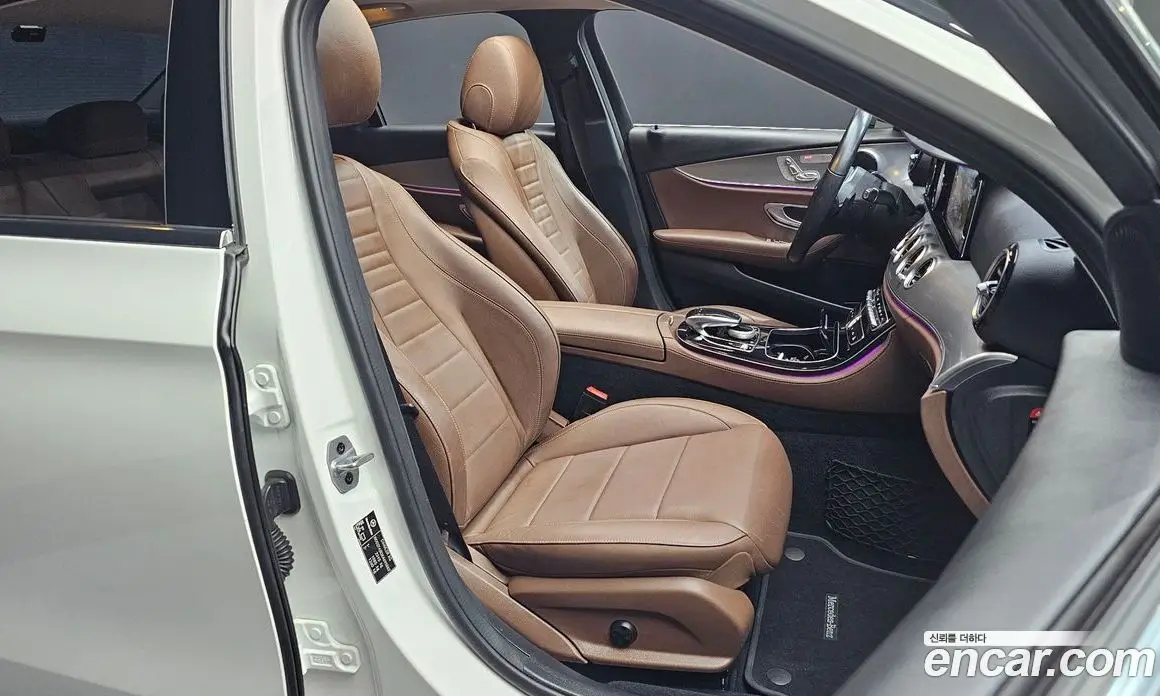 Mercedes-Benz E-Class 2019 2.0 автомат (гидро), фото 16 Mercedes-Benz E-Class 2019 2.0 автомат (гидро), фото 16