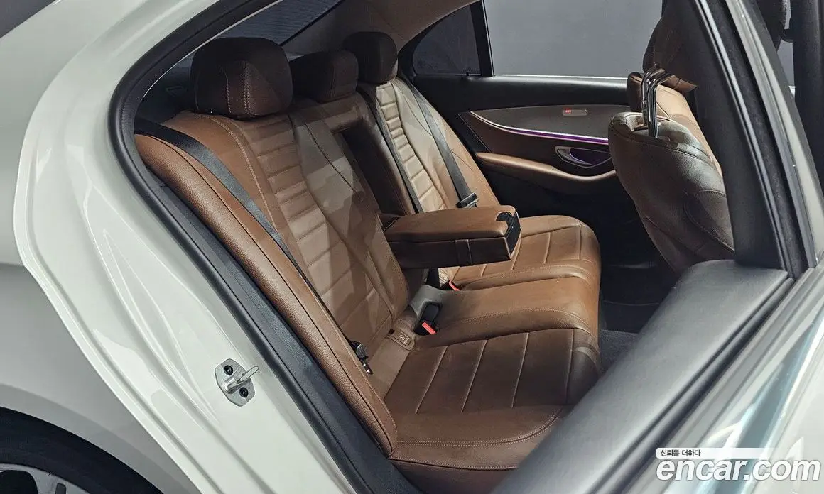 Mercedes-Benz E-Class 2019 2.0 автомат (гидро), фото 17 Mercedes-Benz E-Class 2019 2.0 автомат (гидро), фото 17