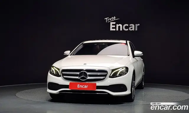 Mercedes-Benz E-Class 2019 2.0 автомат (гидро), миниатюра 3 Mercedes-Benz E-Class 2019 2.0 автомат (гидро), миниатюра 3