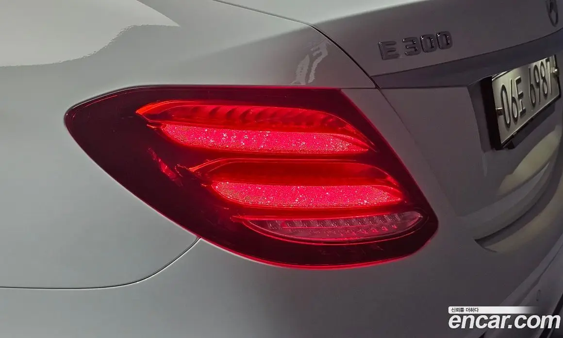 Mercedes-Benz E-Class 2019 2.0 автомат (гидро), фото 9 Mercedes-Benz E-Class 2019 2.0 автомат (гидро), фото 9