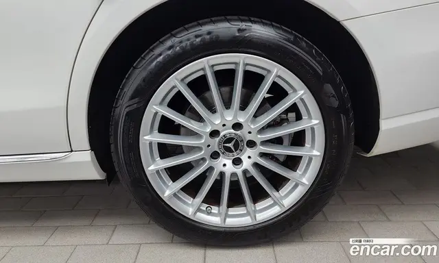 Mercedes-Benz E-Class 2021 2.0 автомат (гидро), миниатюра 6 Mercedes-Benz E-Class 2021 2.0 автомат (гидро), миниатюра 6