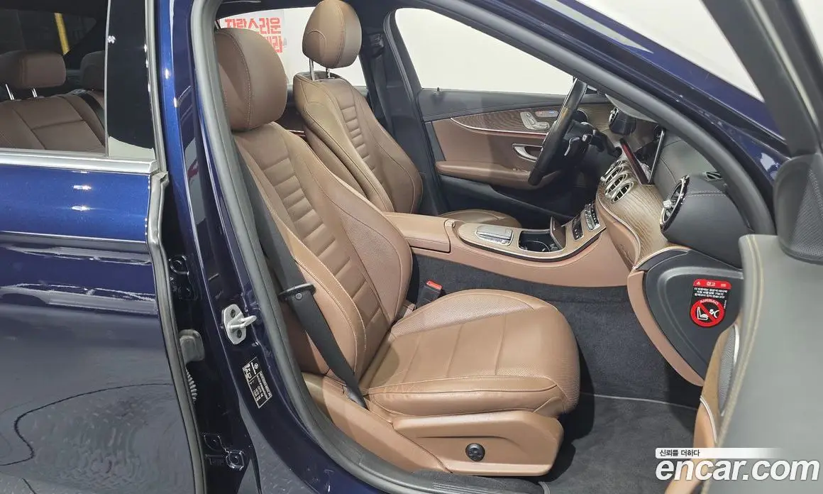 Mercedes-Benz E-Class 2021 2.0 автомат (гидро), фото 16