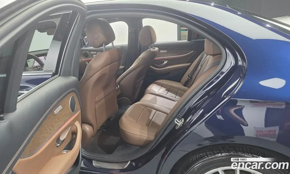Mercedes-Benz E-Class 2021 2.0 автомат (гидро), фото 17
