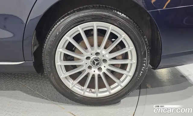 Mercedes-Benz E-Class 2021 2.0 автомат (гидро), миниатюра 7