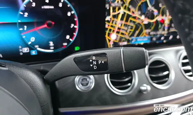 Mercedes-Benz E-Class 2021 2.0 автомат (гидро), миниатюра 11