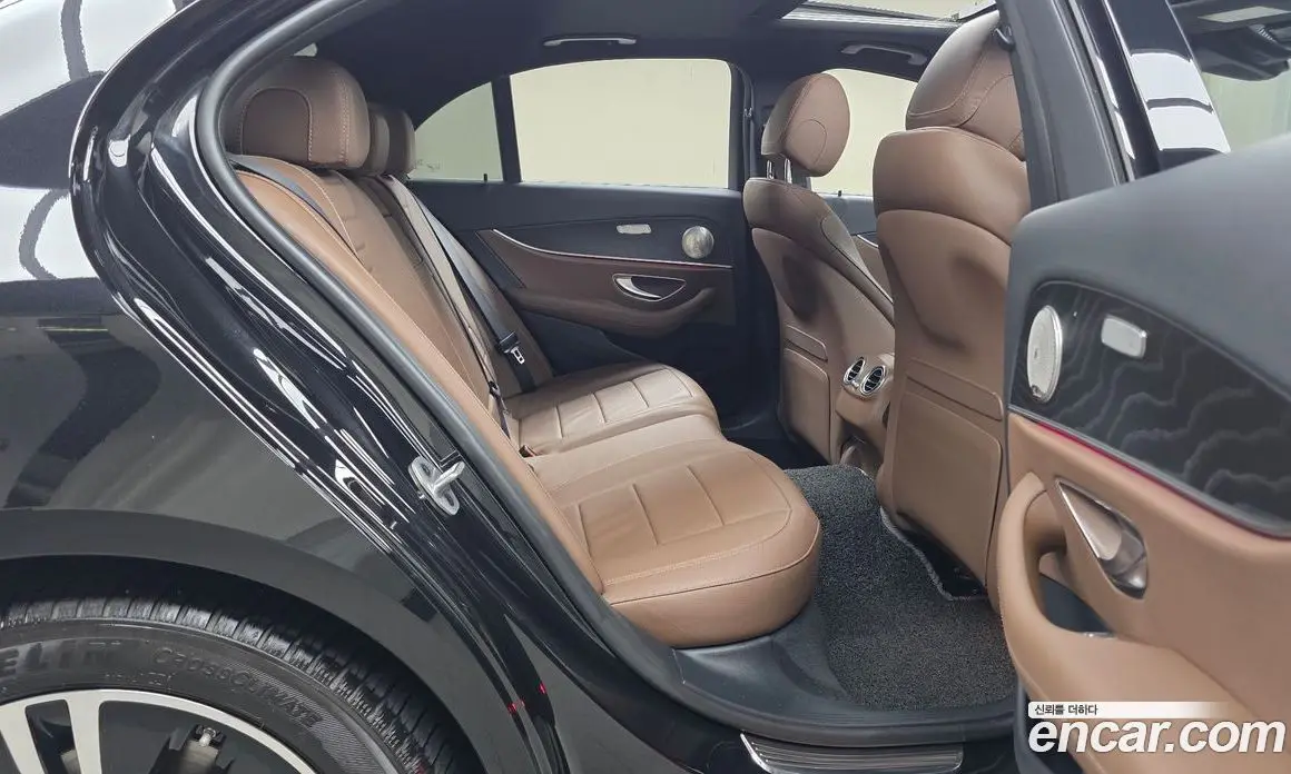 Mercedes-Benz E-Class 2021 2.0 автомат (гидро), фото 16