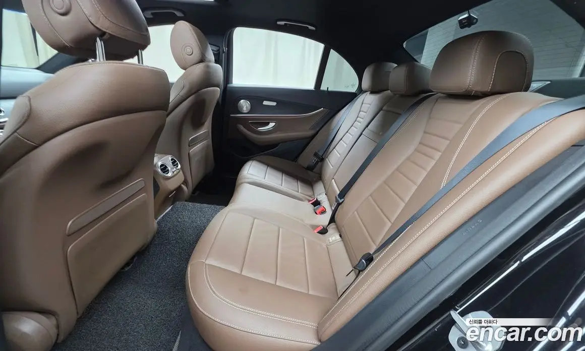 Mercedes-Benz E-Class 2021 2.0 автомат (гидро), фото 17