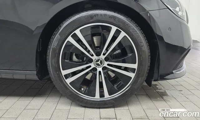 Mercedes-Benz E-Class 2021 2.0 автомат (гидро), миниатюра 6