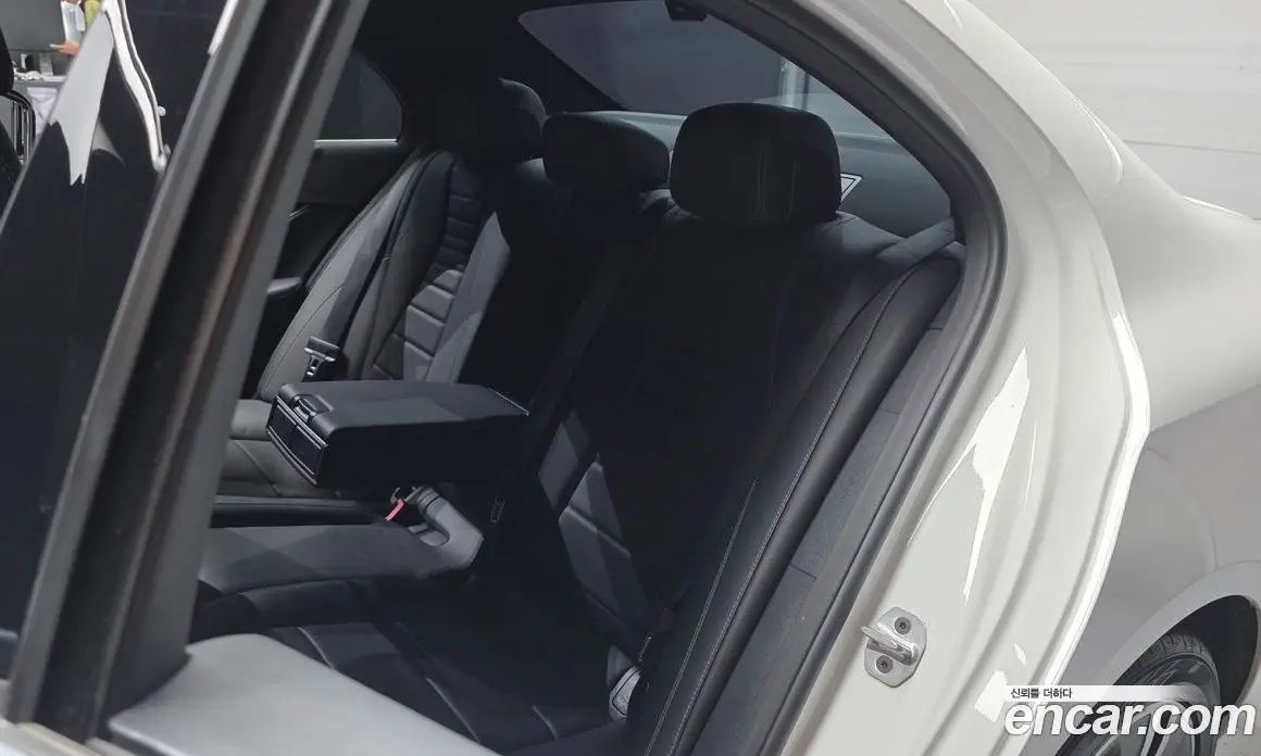 Mercedes-Benz E-Class 2022 2.0 автомат (гидро), фото 18