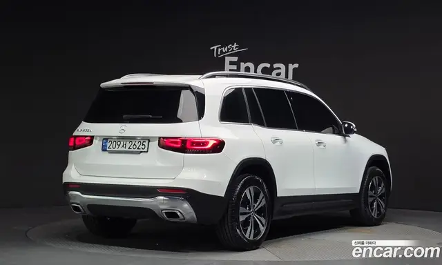 Mercedes-Benz GLB-Class 2022 1.9 автомат (гидро), миниатюра 2