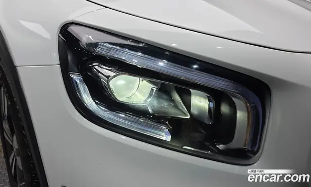 Mercedes-Benz GLB-Class 2022 1.9 автомат (гидро), миниатюра 8