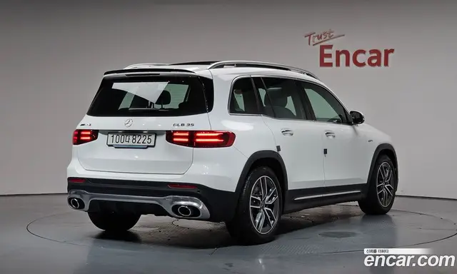 Mercedes-Benz GLB-Class, 2025, 7 857 км