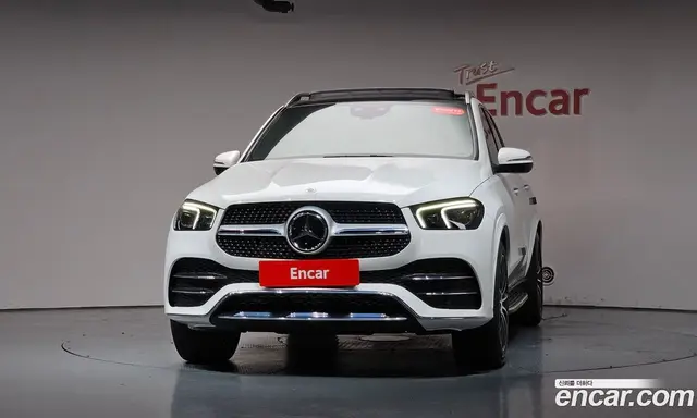 Mercedes-Benz GLE-Class 2023 3.0 автомат (гидро), миниатюра 2