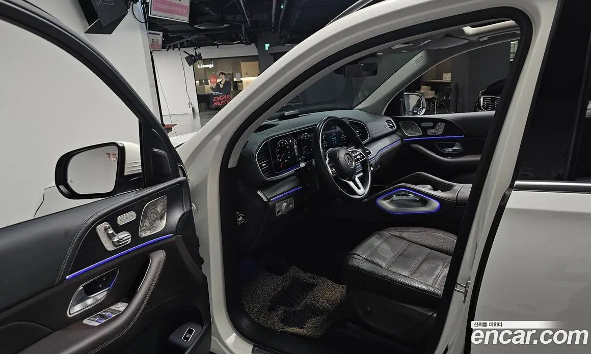 Mercedes-Benz GLE-Class 2023 3.0 автомат (гидро), фото 12